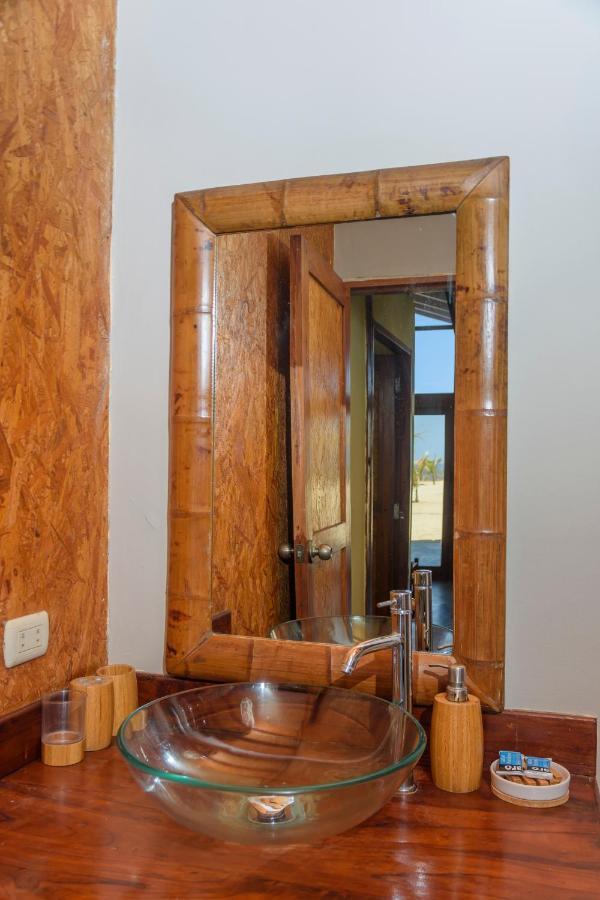 Wallac Bungalows Canoas De Punta Sal Zewnętrze zdjęcie